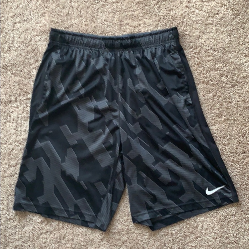 Black Nike shorts